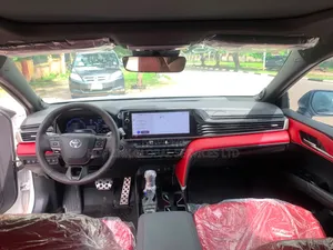 Toyota Camry XSE 2025 White
