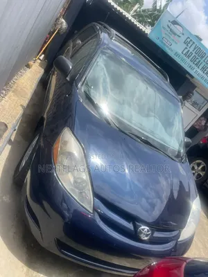 Toyota Sienna 2006 Blue