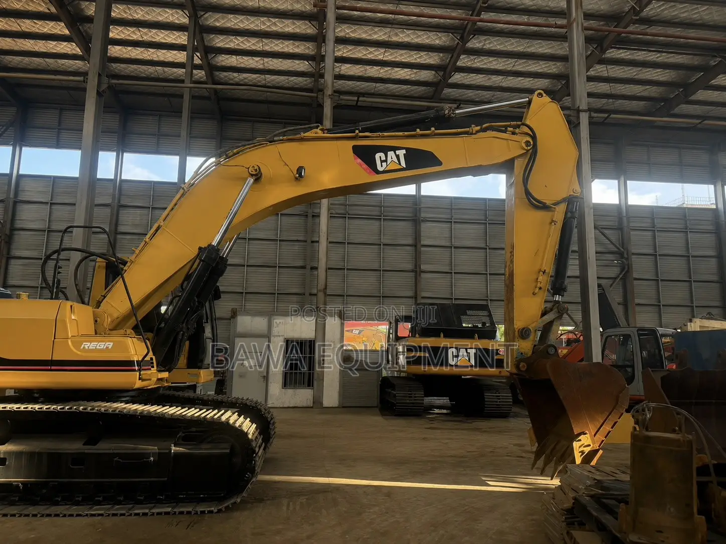 CAT 330bl Excavator