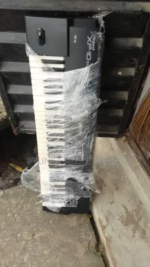 Roland Xp10