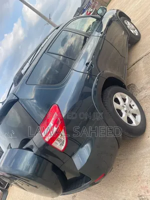 Toyota RAV4 2010 Green