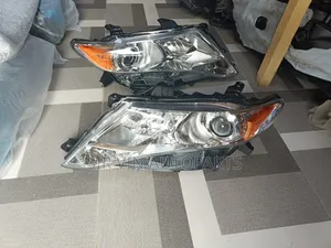 Headlight Toyota Venza 2010-2014