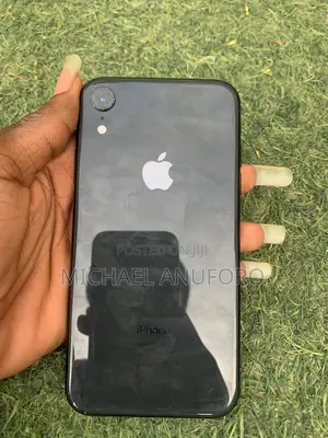 Apple iPhone XR 64 GB Black