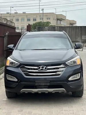Hyundai Santa Fe 2014 Gray