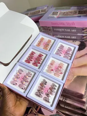 Luxury Press-on Nails – Elegant Glam Set