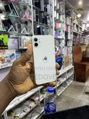 Apple iPhone 11 128 GB White