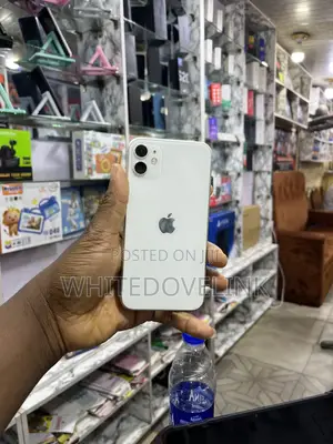 Apple iPhone 11 128 GB White