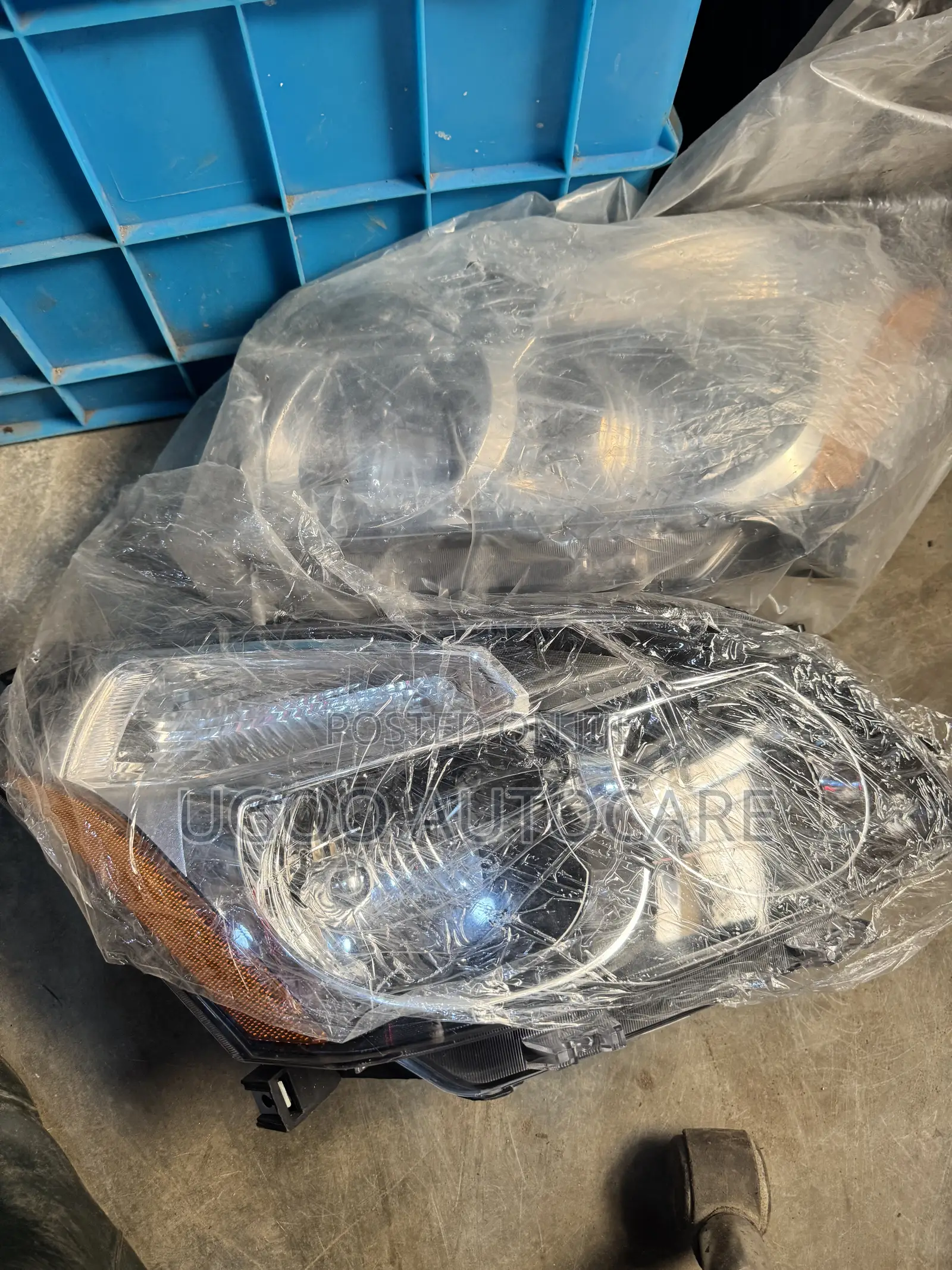 Headlamp Pontiac Vibe 2009