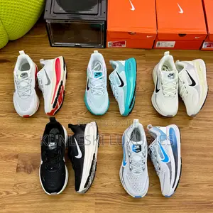 Original Nike Vemero 18 Zoom Sneakers