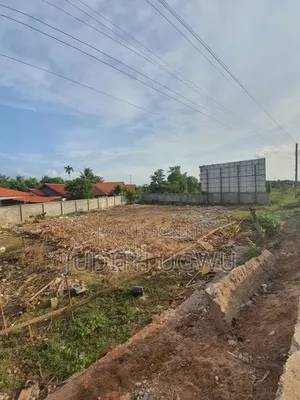 Land 50/100