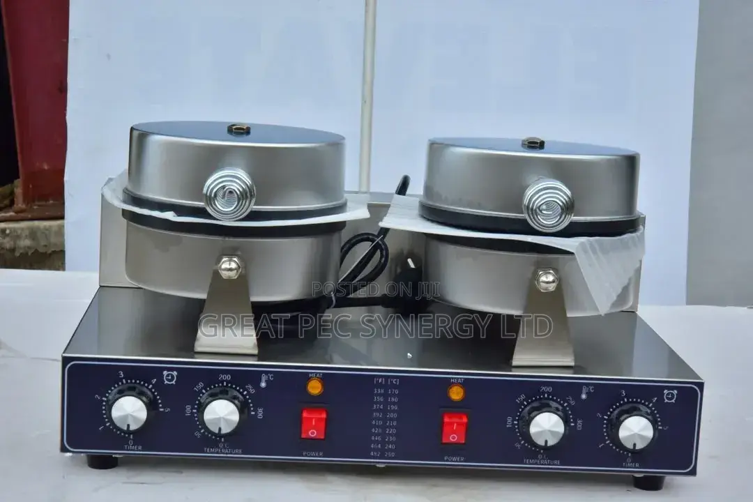 Double Plates Waffle Maker - Round