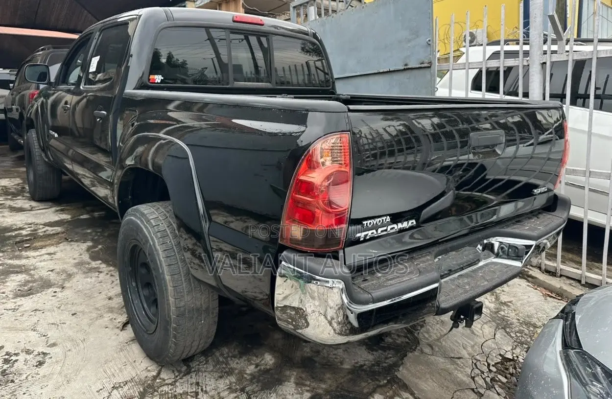 Toyota Tacoma 2006 Black