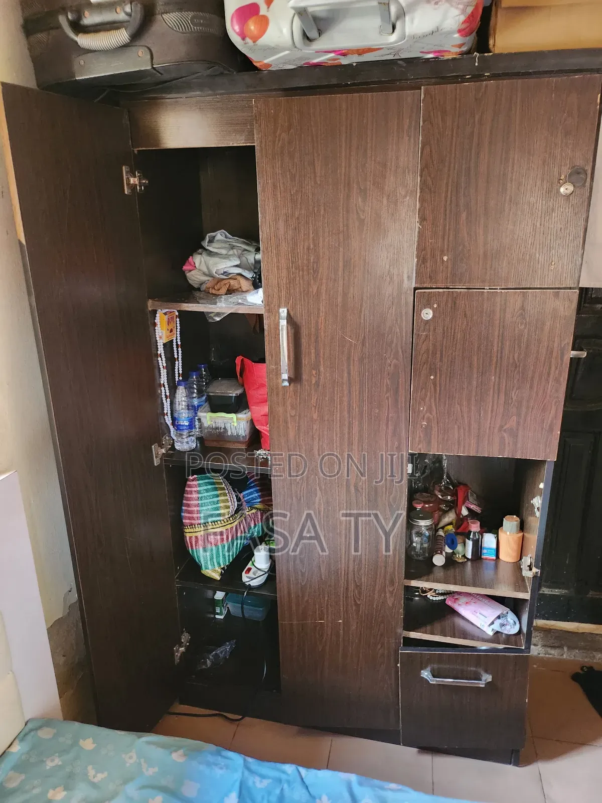 Wardrobe as Seen