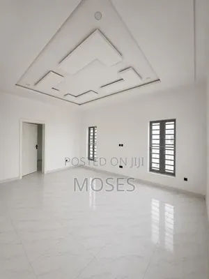 1bdrm Apartment in Van Daniel Estate, Chevron for rent