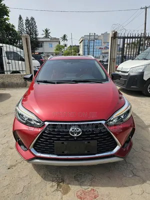 Toyota Yaris 2020 Red