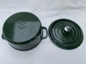 Staub Used Enamelled Cast Iron Dutch Oven Pot Size 4Qt / 3.7 Litre