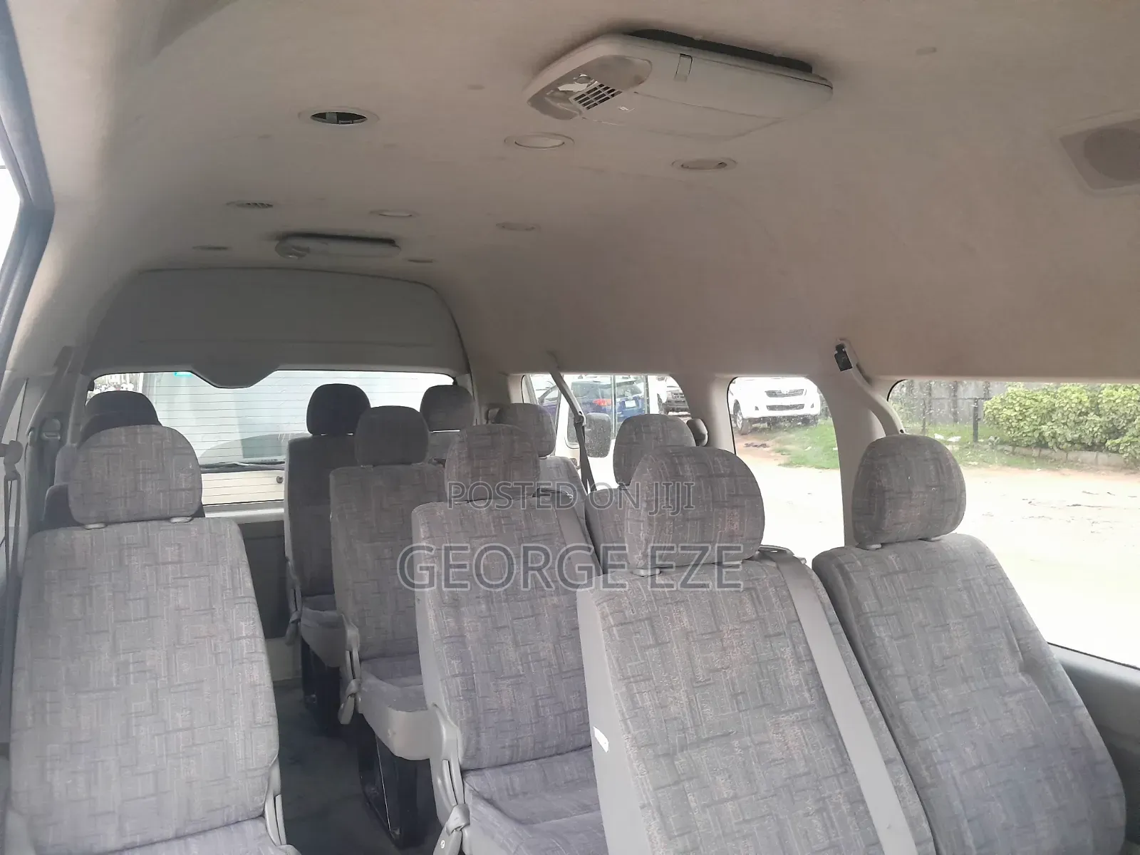 Toyota HiAce 2005 White