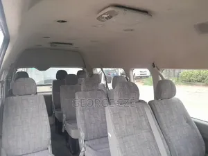 Toyota HiAce 2005 White
