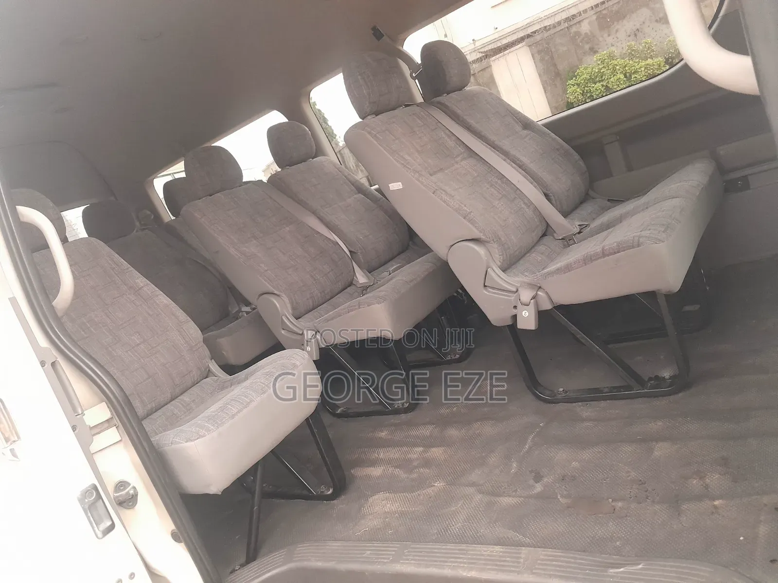Toyota HiAce 2005 White