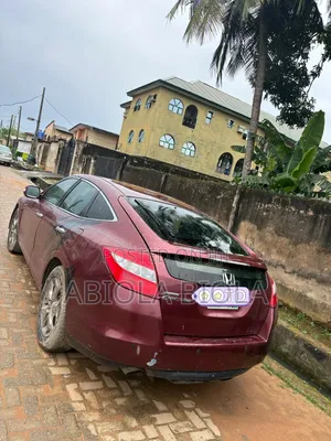 Honda Accord Crosstour 2010 Burgundy