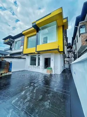 4bdrm Duplex in Ikota for sale