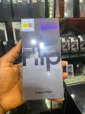 New Samsung Galaxy Z Flip4 256 GB Black