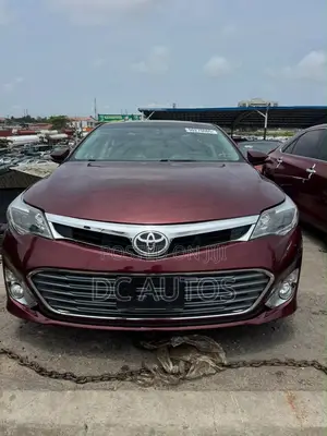 Toyota Avalon Limited 4dr Sedan (3.5L 6cyl 6A) 2015 Red