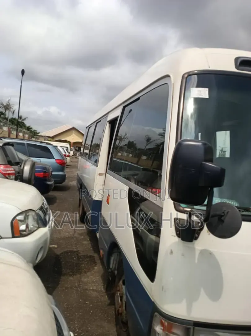 Coaster, Hiace Other Rides for Hire