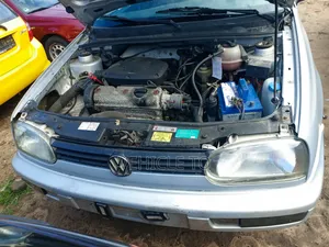 Volkswagen Golf 2000 Silver