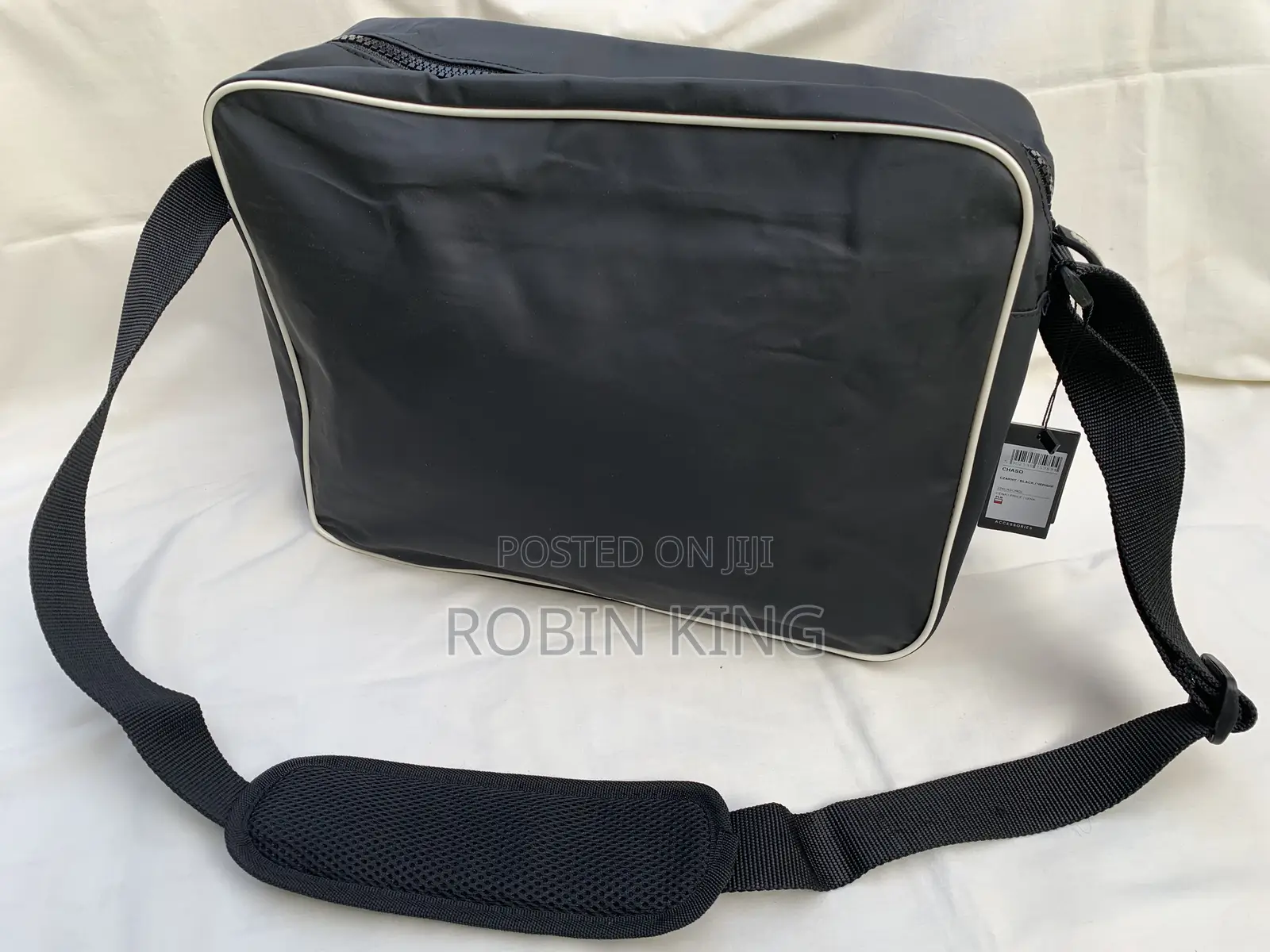 Diverse Black Crossbody Shoulder Bag Size Medium