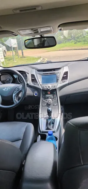 Hyundai Elantra 2013 Silver