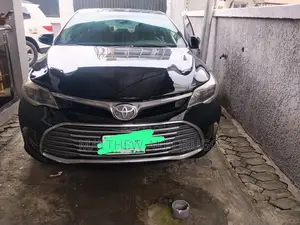 Toyota Avalon 2018 Black