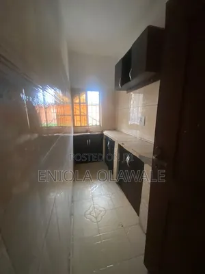 Mini Flat in United Estate, Lagos Island / Lagos Island for rent