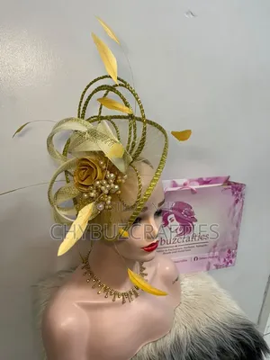 Gold Beaded Net Facinator