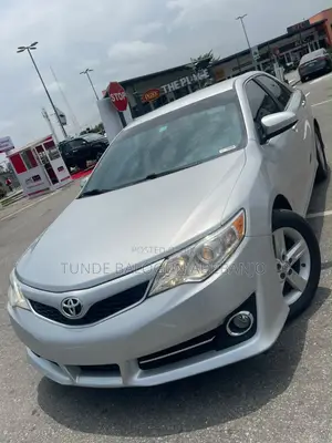 Toyota Camry 2012 Silver