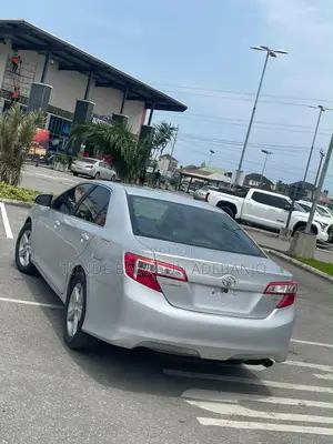 Toyota Camry 2012 Silver