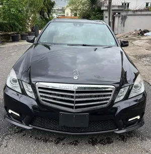 Mercedes-Benz E350 2011 Black