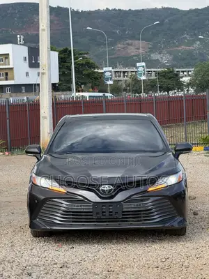Toyota Camry XLE V6 FWD (3.5L 6cyl 8AM) 2018 Gray
