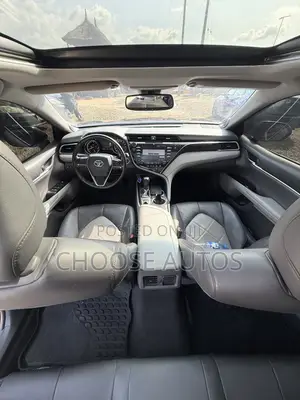 Toyota Camry XLE V6 FWD (3.5L 6cyl 8AM) 2018 Gray