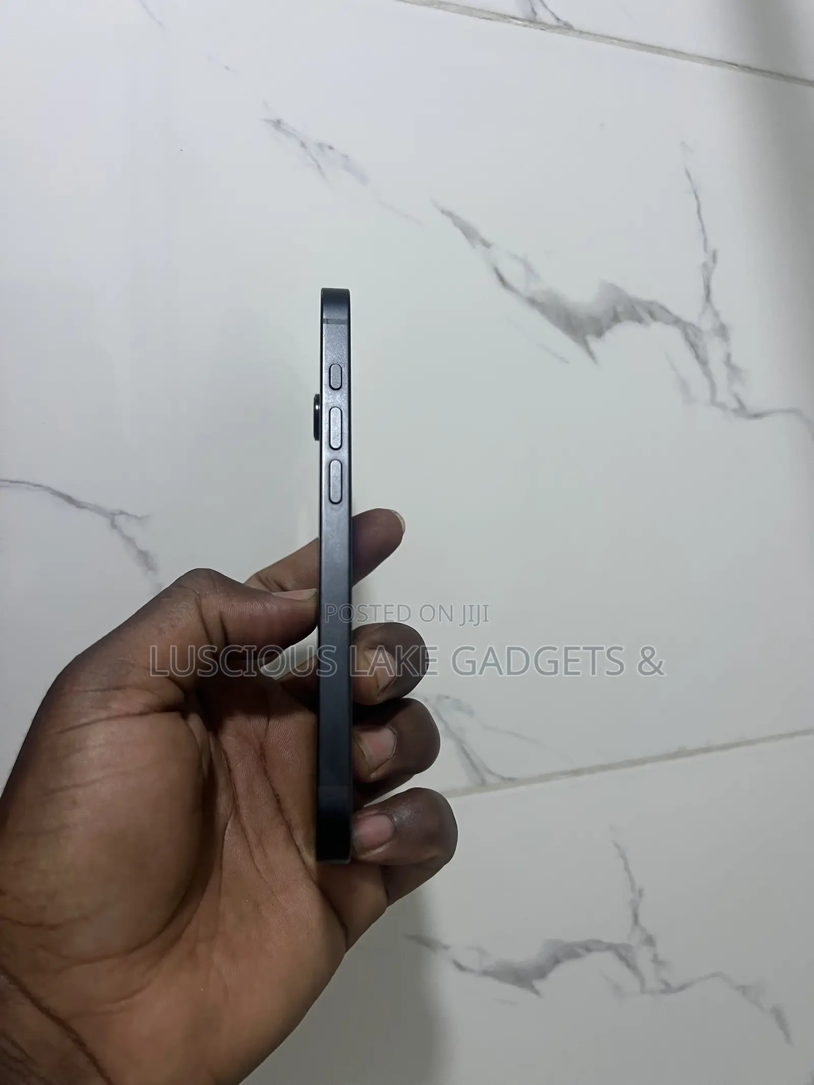 Apple iPhone 16e 128 GB Black