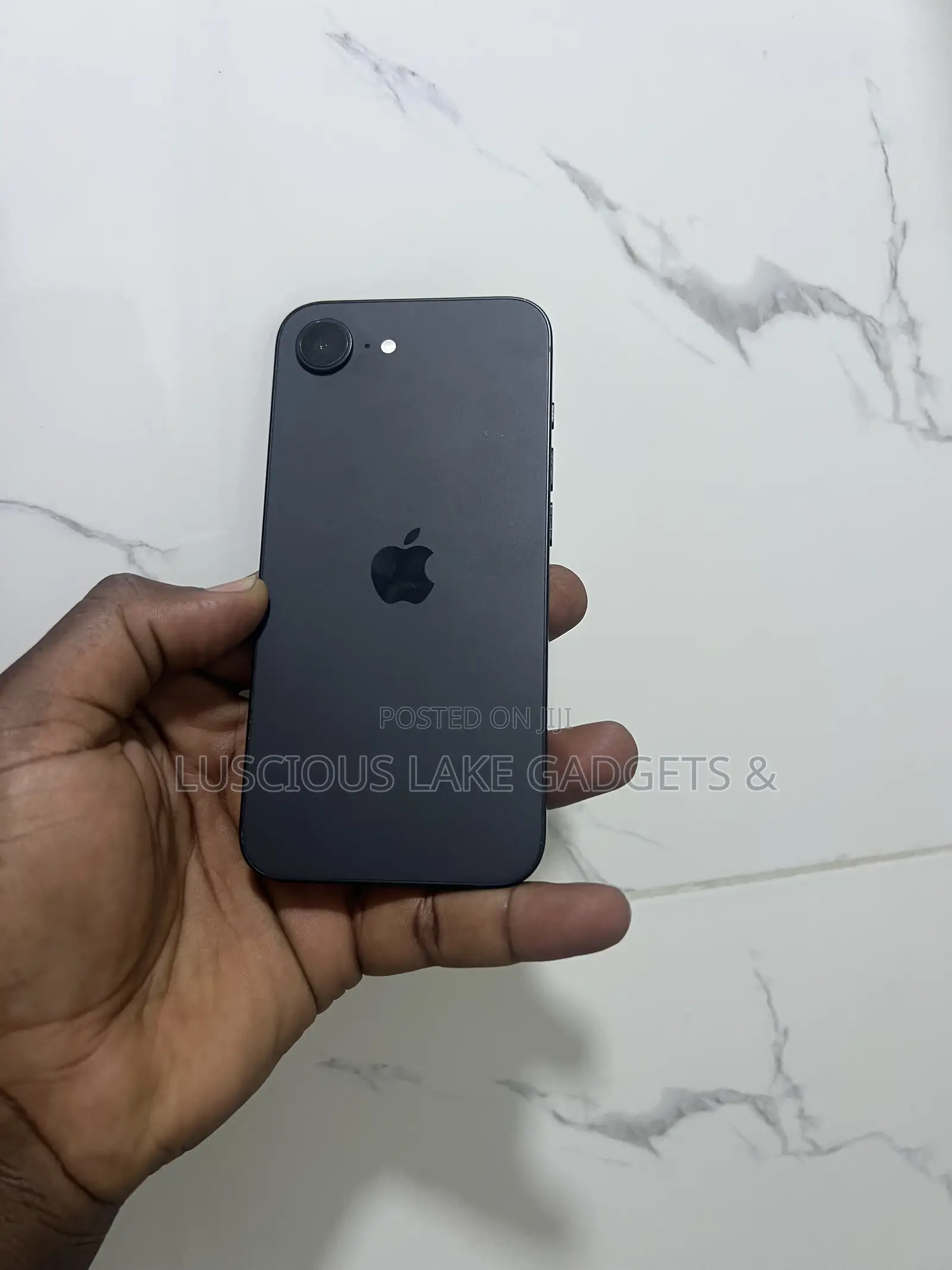 Apple iPhone 16e 128 GB Black
