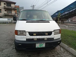 Volkswagen Transporter 2019 White