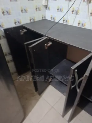 Kitchen Cabinet/Cupboard or Kids Wardrobe