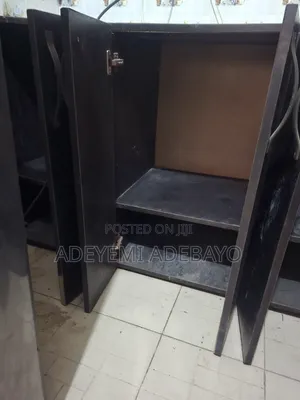 Kitchen Cabinet/Cupboard or Kids Wardrobe
