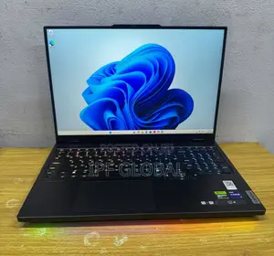Laptop Lenovo Legion Pro 7 32GB Intel Core i9 SSD 1T