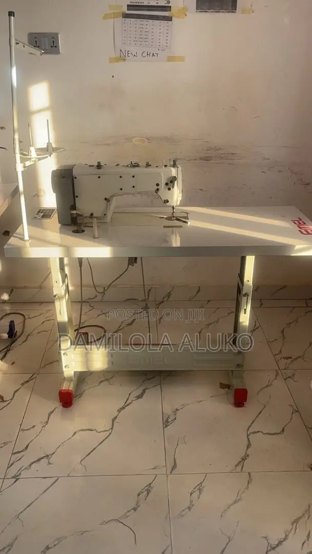 Industrial Sewing Machine