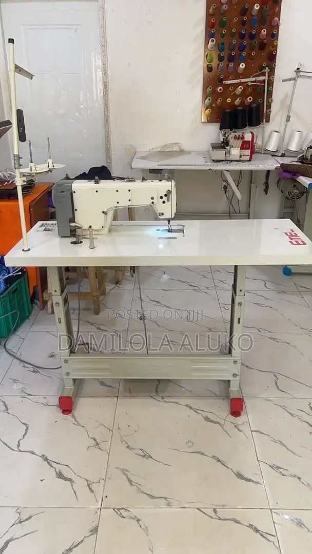 Industrial Sewing Machine
