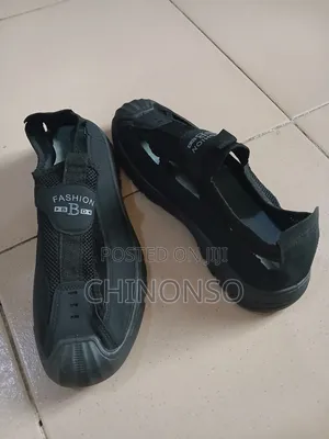 Men's Casual Breathable Mesh Beach Sandals - Black