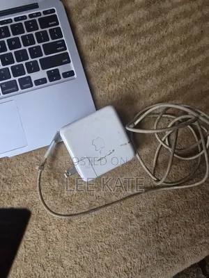Laptop Apple MacBook Air 2011 2GB Intel Core i5 SSD 60GB