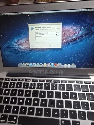 Laptop Apple MacBook Air 2011 2GB Intel Core i5 SSD 60GB